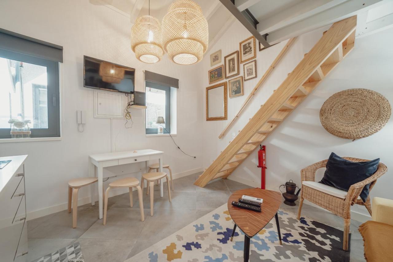 Mezzanine Stylish Apartments By Vacationy ポルト エクステリア 写真