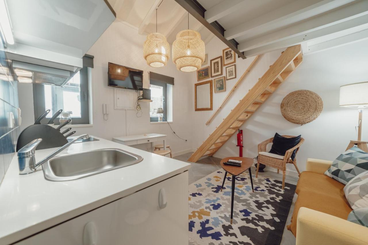 Mezzanine Stylish Apartments By Vacationy ポルト エクステリア 写真