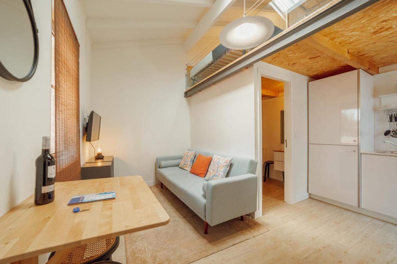 Mezzanine Stylish Apartments By Vacationy ポルト エクステリア 写真