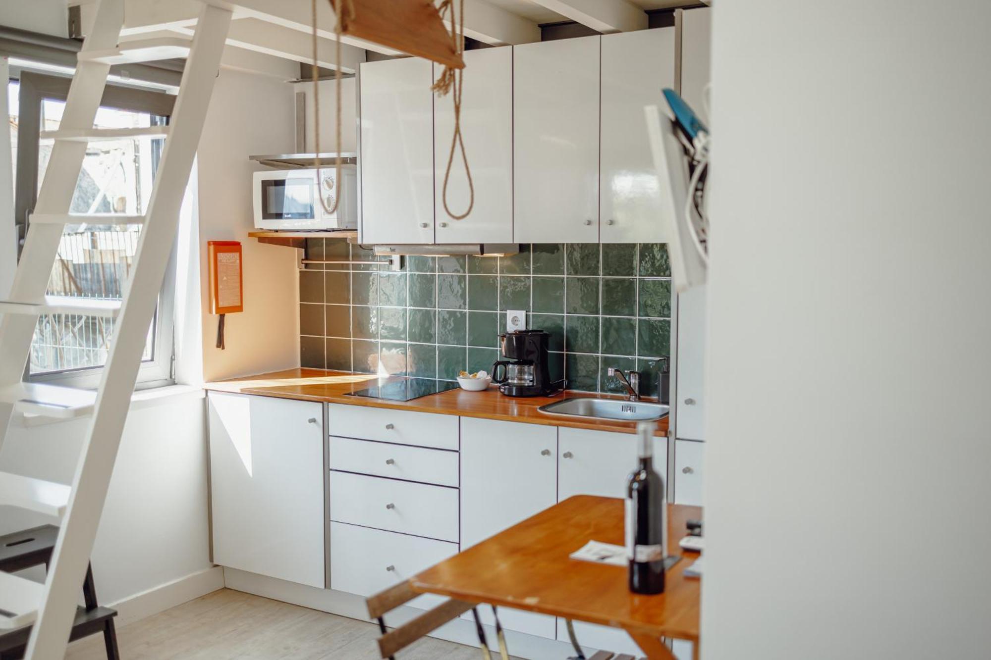 Mezzanine Stylish Apartments By Vacationy ポルト エクステリア 写真